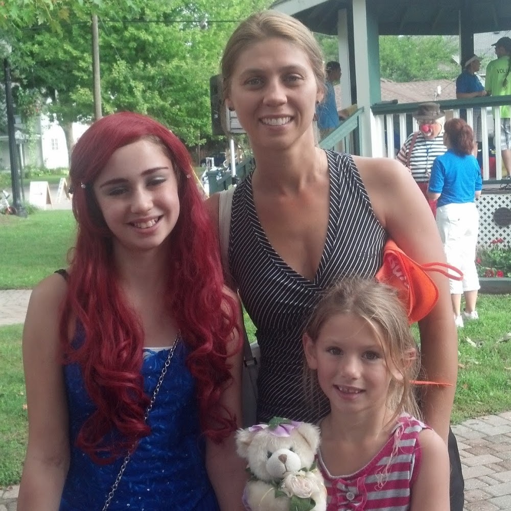 Meet your Posher, Angela